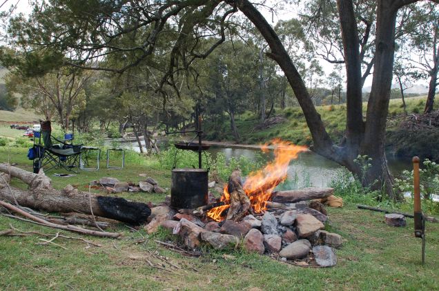Around the camp fire - Turon Gates