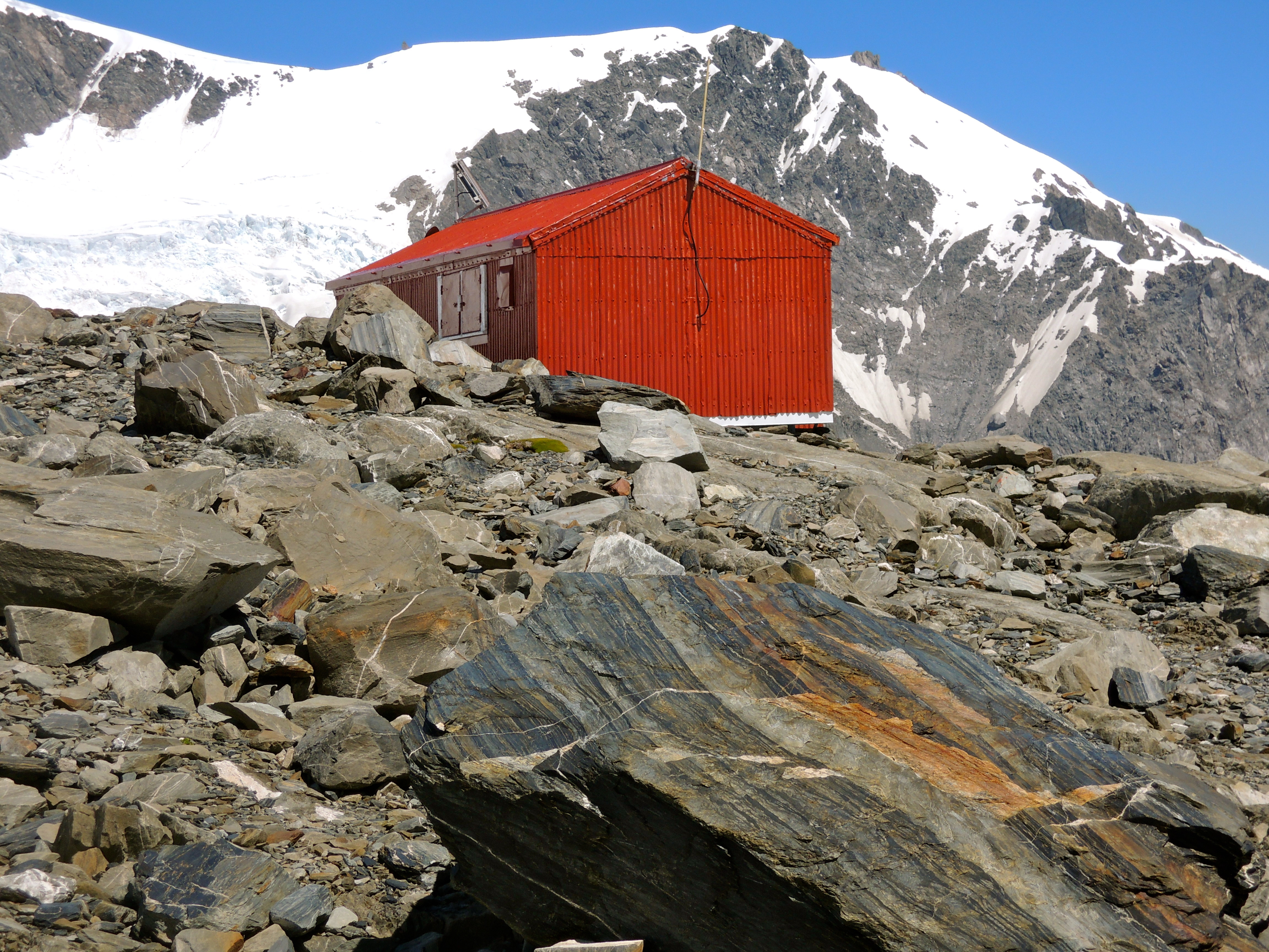 Shelter from the storm (Almer Hut - New Zealand)